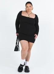 Denielle Mini Dress Black Curve