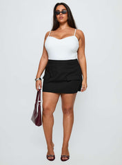 Essentially Skort Black Curve