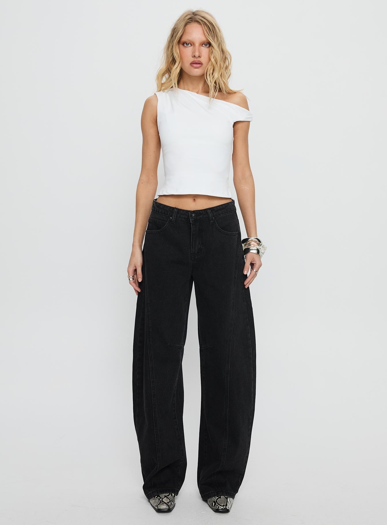 Lost Track Mid Rise Barrel Leg Jeans Washed Black