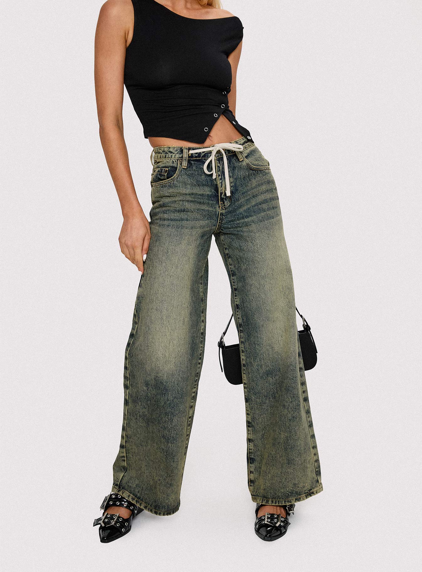 Mellowed Out Low Rise Straight Leg Jeans Antique Wash